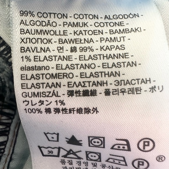 Levi's Wedgie Skinny Jeans in Classic Tint
White Oak Cone Denim Size 26 - Picture 10 of 10